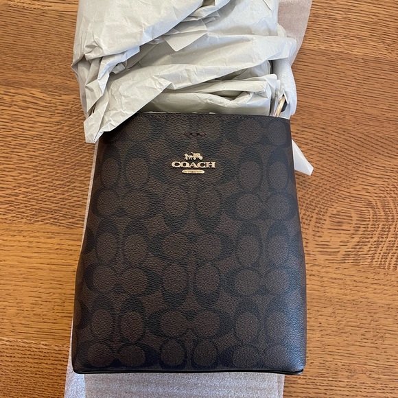 Coach Small Town Bucket Bag - Picture 4 of 9